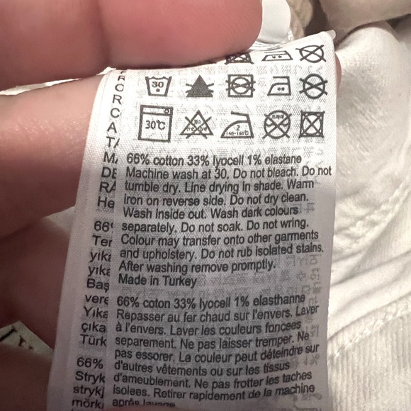 All Saints White Barely Cropped Bootcut Raw Hem Cotten Blend Jeans - Size 27 - Picture 8 of 8